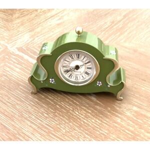 WESTCLOX GREEN PAINTED PLASTIC SHELF DESK MANTEL ALARM CLOCK VINTAGE **WORKS**